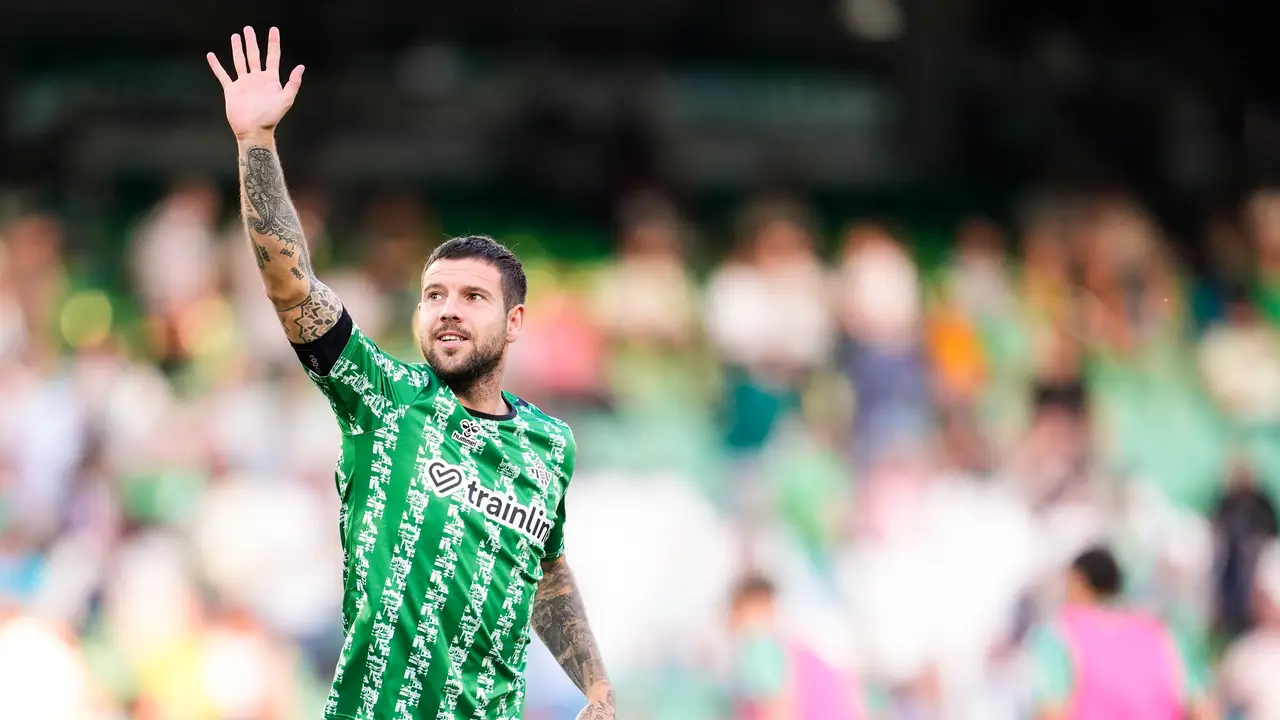 贝蒂斯队长：每晚都梦到自己捧起欧协联奖杯，球队必须留下安东尼