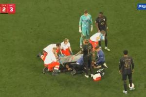 开云app-安全第一！博伊争顶时撞倒对手头部，费尔豪尔直接晕倒被担架抬走